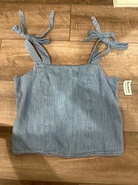 Old navy tank top